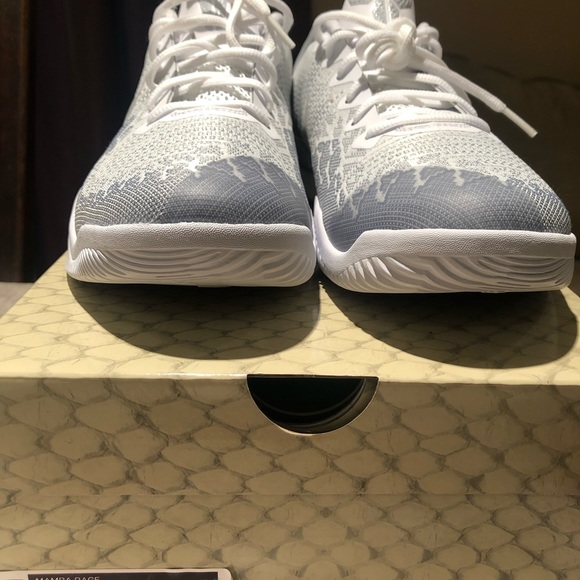 Mamba Rage Kobe - Picture 5 of 5